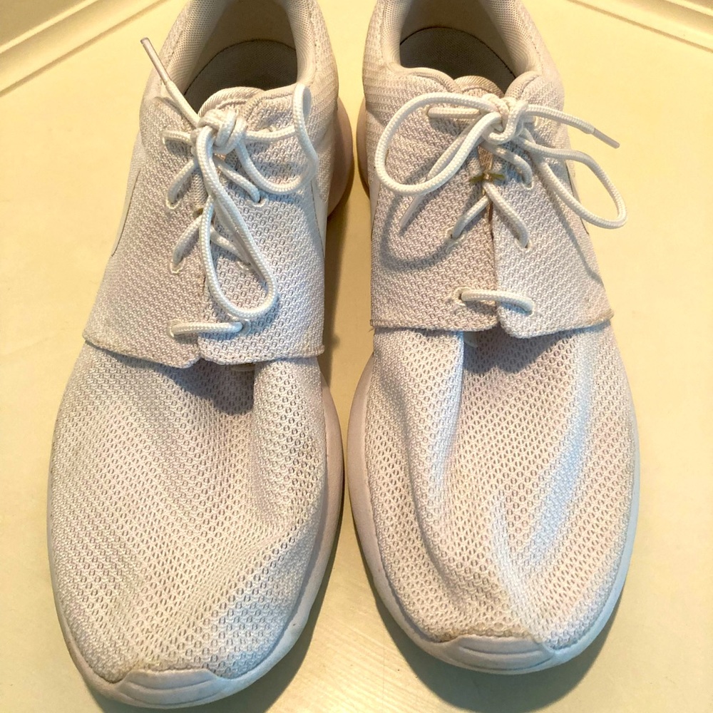 Nike Roshe runs . Size 13 mens . Color white .